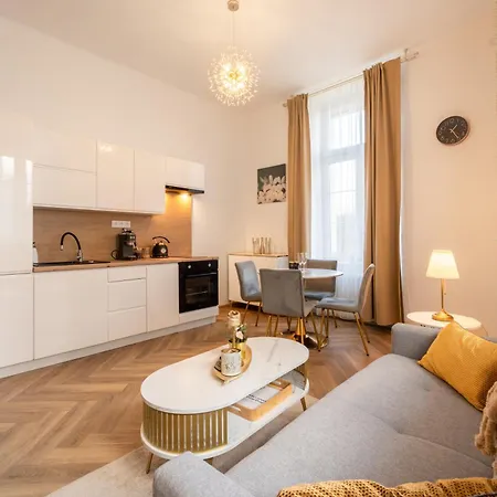 Cerveny Dvur - A Privatni Wellness 3*