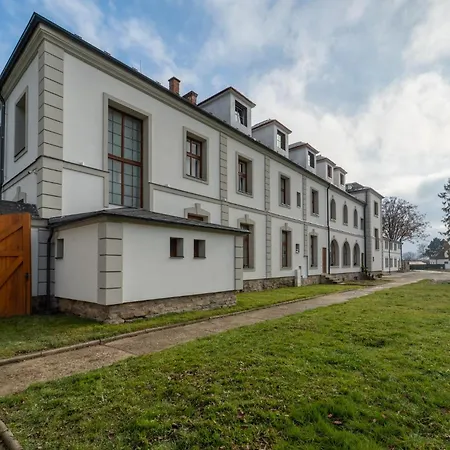 červený Dvůr - A Privátní Wellness Rapotín