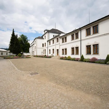 Aparthotel červený Dvůr - A Privátní Wellness