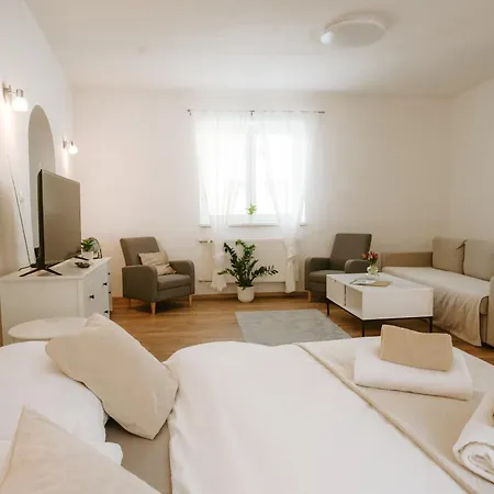 Cerveny Dvur - A Wellness 3* Rapotín